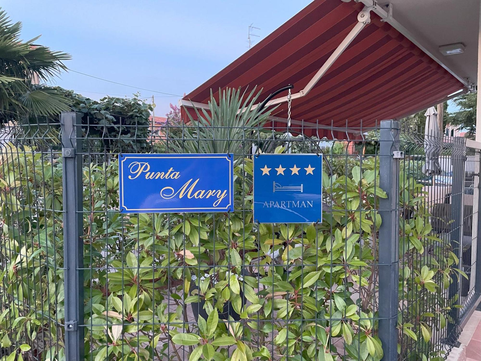 Punta Mary House With Apartment Umag Eksteriør bilde